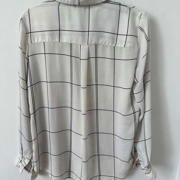 H&M White and Black Grid Button Down Shirt - Picture 2 of 3